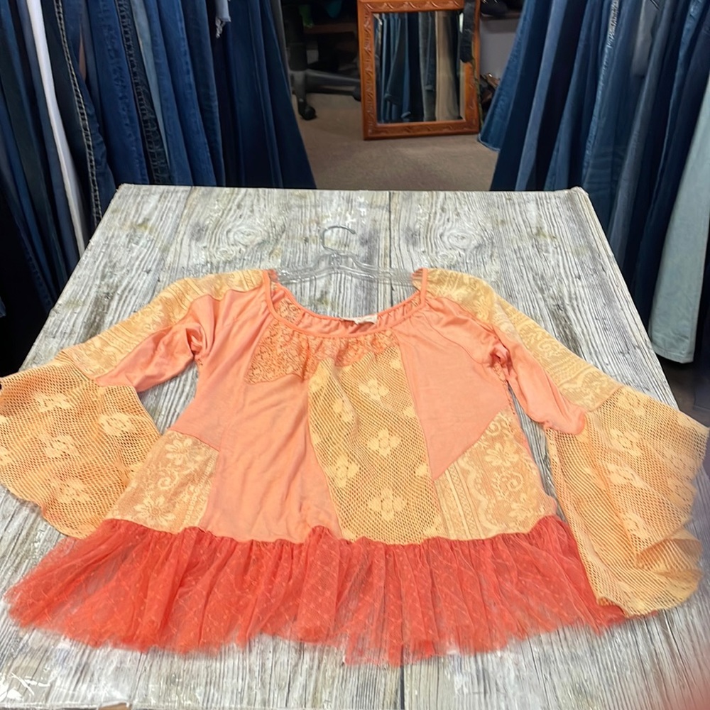 Young Threads anthropology coral lace netted belle sleeve top